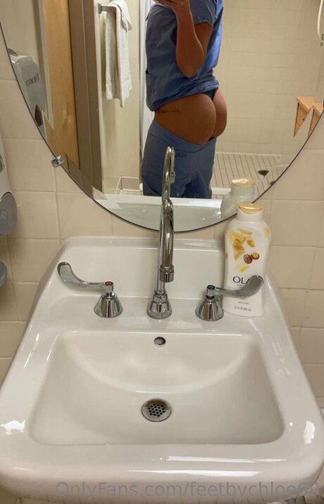 Feetbychloe69 model beautiful image