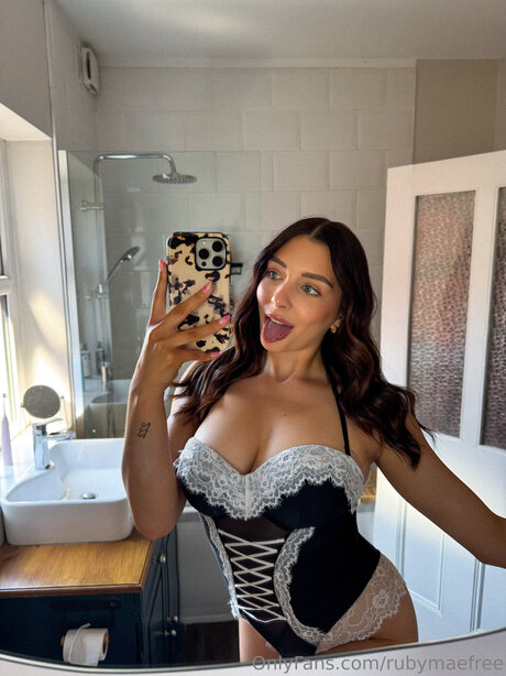 Rubymaefree xxx star image