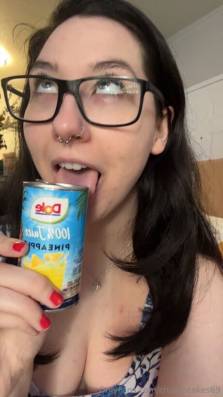 Charliecakes69 sex model images