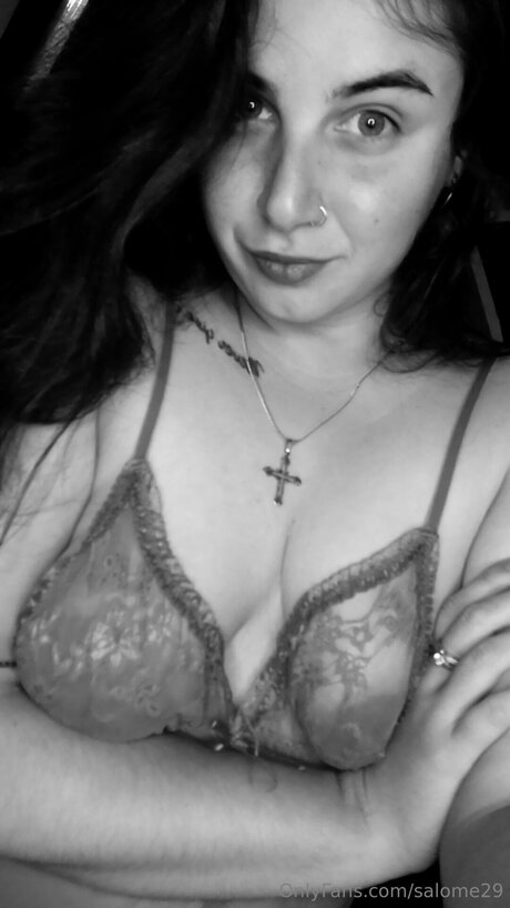 Diosademedianoche nude star pictures