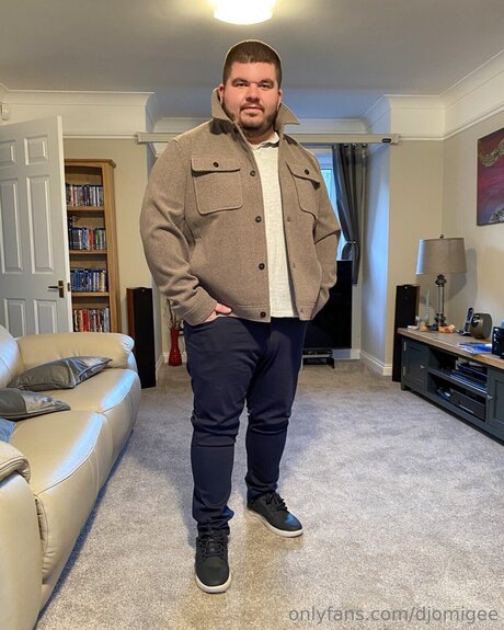 Djomigee beautiful model img