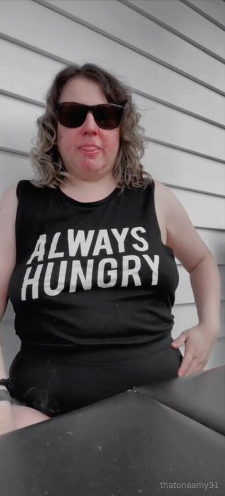 Thatoneamy44 free pornstar photo