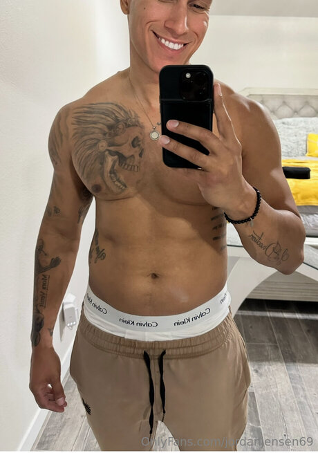 Jordanjensen69 model naked pics