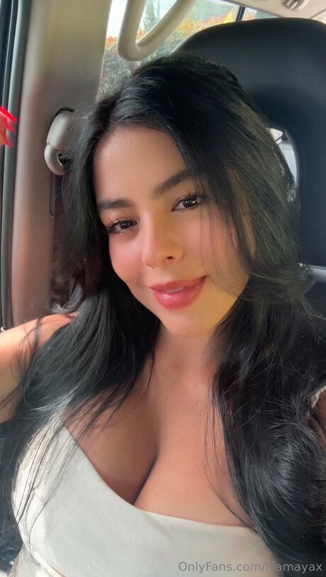 asian shemale onlyfans nude image