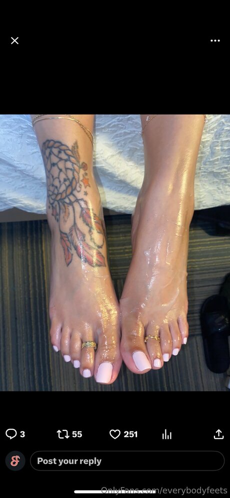 Everybodyfeets erotic star pics