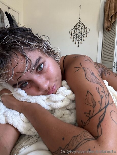 centerfold onlyfans art naked pictures