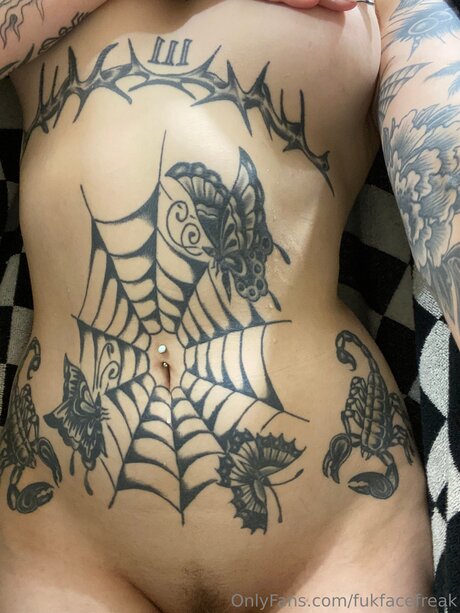 Fukfacefreak best model picture