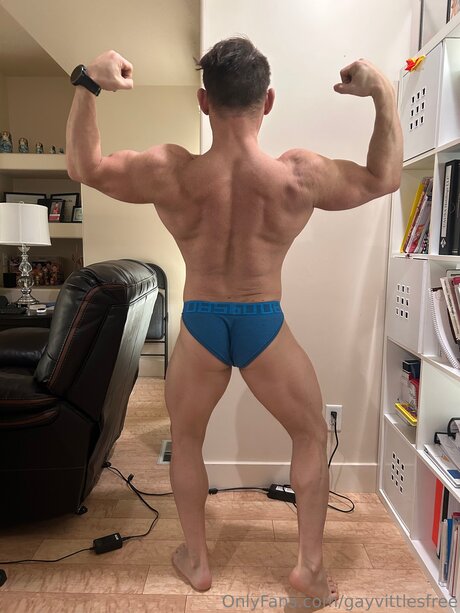 Gayvittlesfree star hot photos