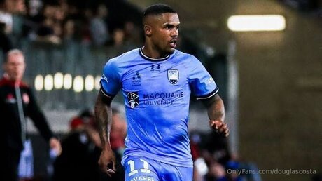 Douglascosta model xxx photo