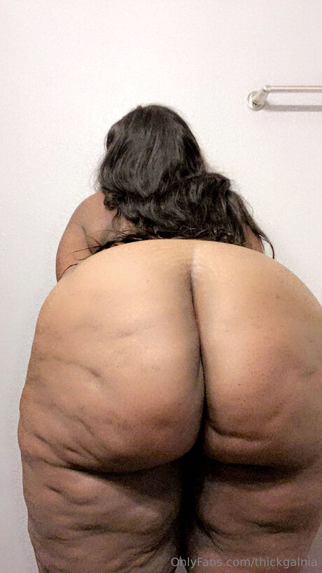 Mrs Juicyfruit model sexy photos