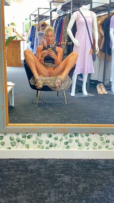 Kumfox porn actress pics