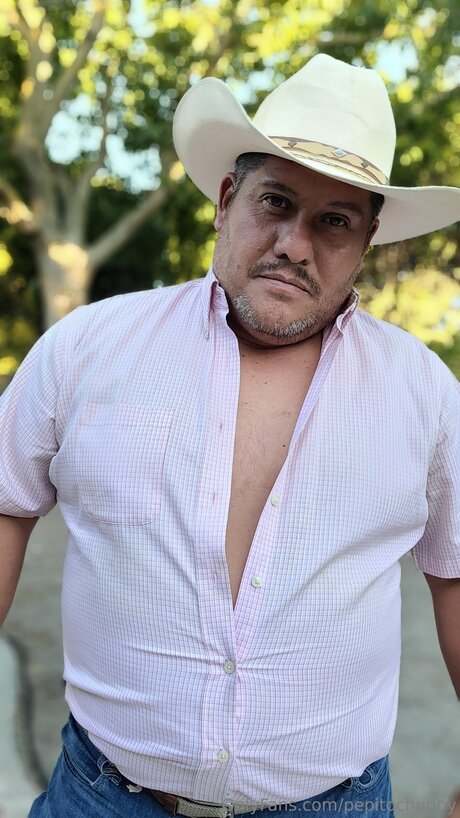 Pepitochubby star top image