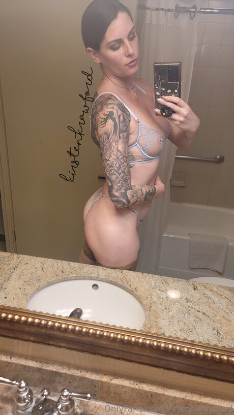 lesbian fingering onlyfans free sexy img