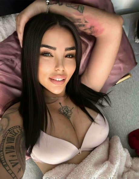 ameliereve7 model hot photos