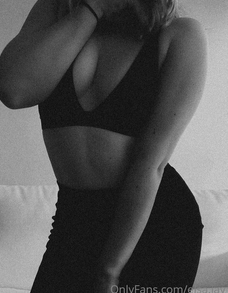 mature squirt onlyfans adult image