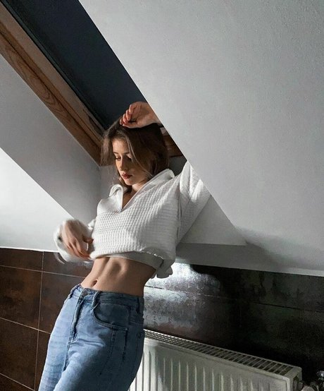 Mira Szalma high quality model pic