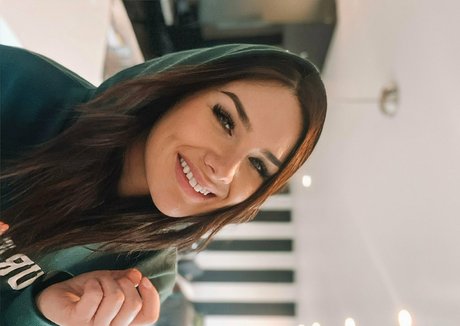 nzgirl97 hot star images