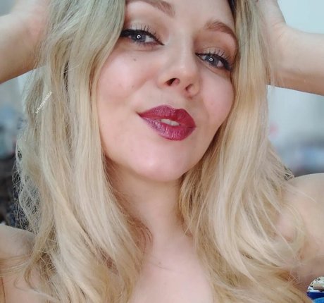 Aurora Indica high quality actress pic