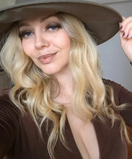 hot mature onlyfans best pictures