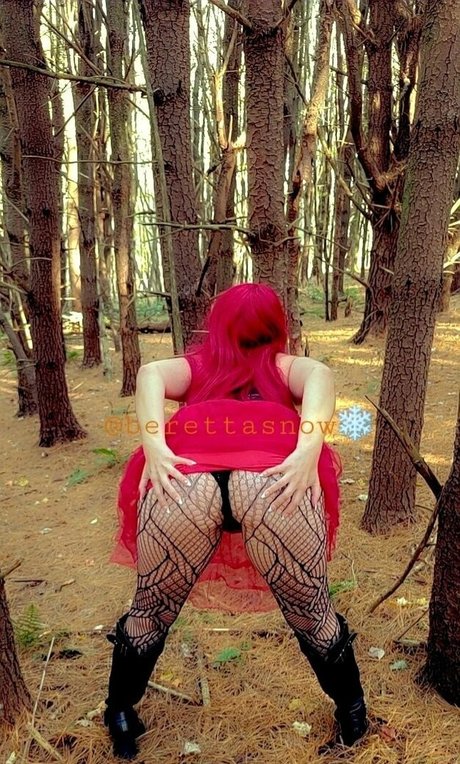 berettasnow pornstar nude image