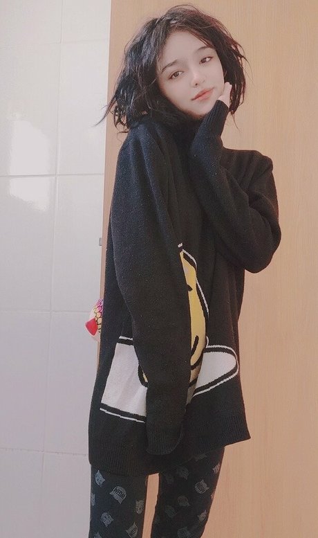 Loolizinhareal best model pictures