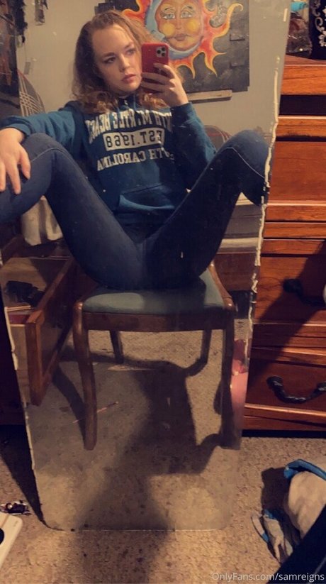 samreigns sexy actress img