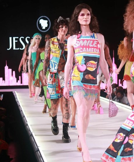 athletic milf onlyfans hot sexy pic