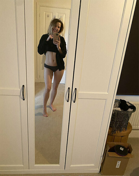 samanthaflairofficial top actress pic