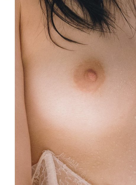 Saika Kawakita free model gallery