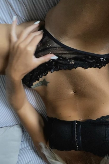 horny girls onlyfans beautiful xxx image