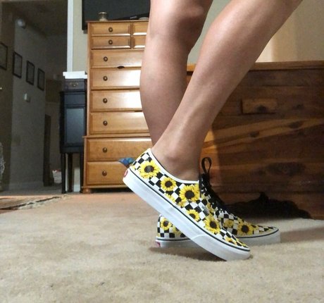 tallnerdywoman star hd pictures