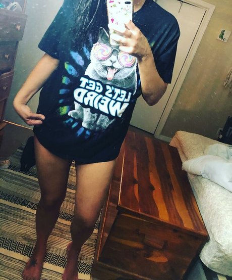 tallnerdywoman actress pics