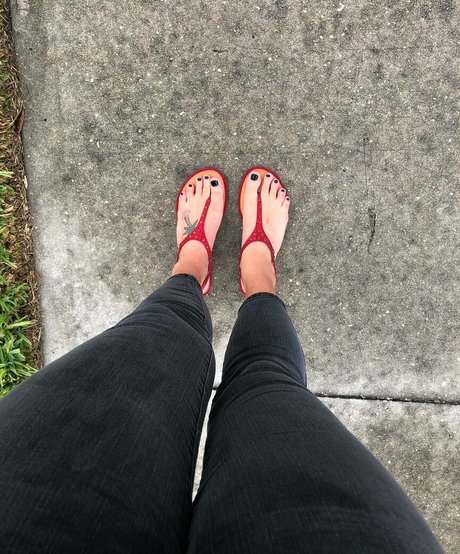 tallnerdywoman nudes model pic