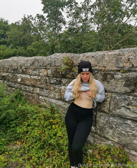 Thatlittleminigirl star sex img