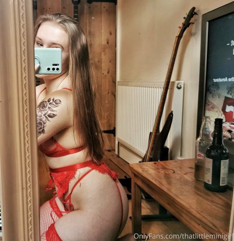 Thatlittleminigirl erotic pornstar galleries