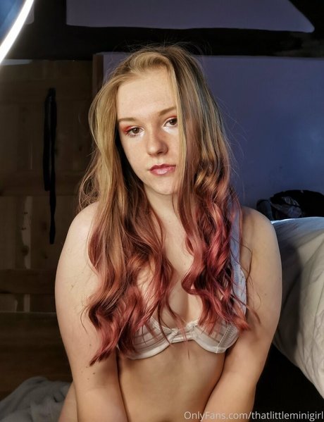 Thatlittleminigirl erotic actress archive