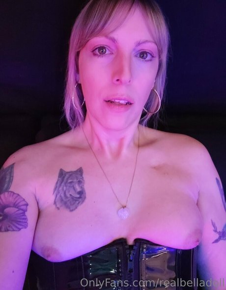 realbelladoll hot model pics