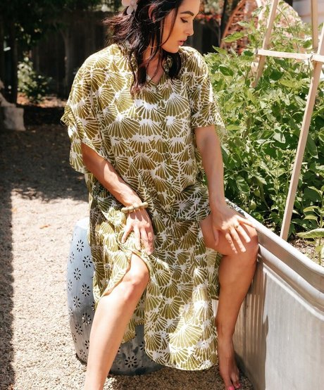 Nikki Bella model porn archive