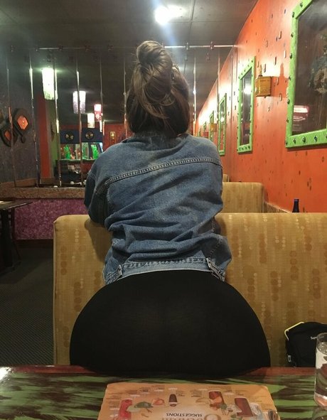 Hunnylord nude model pictures