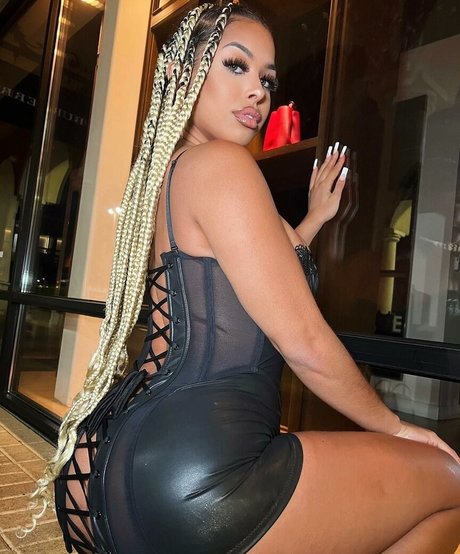 Amira Khalil pornstar beautiful pics