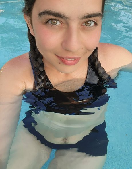 EroicaForest model adult photo