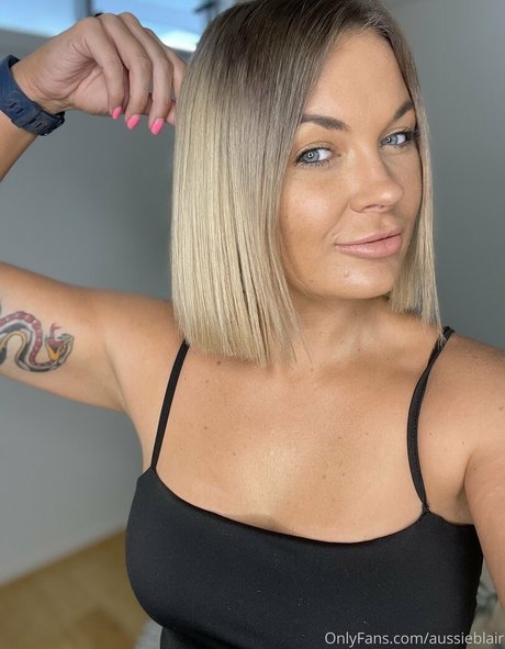 aussieblair model pretty photo