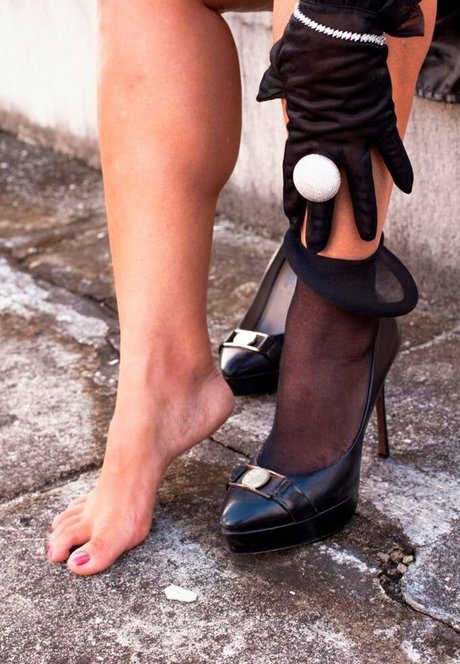 melaooficial model exclusive pictures