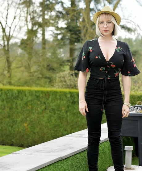 Methvespertine sex pornstar pictures