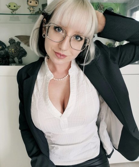 Methvespertine free model picture