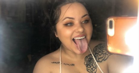 hands onlyfans nude pics