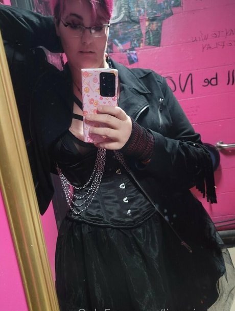 livewirepole adult model pics