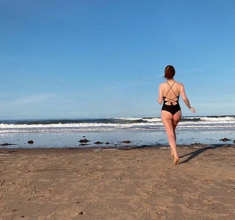 Em Cavell star pretty img