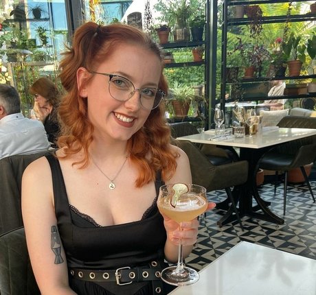 Em Cavell star nudes img