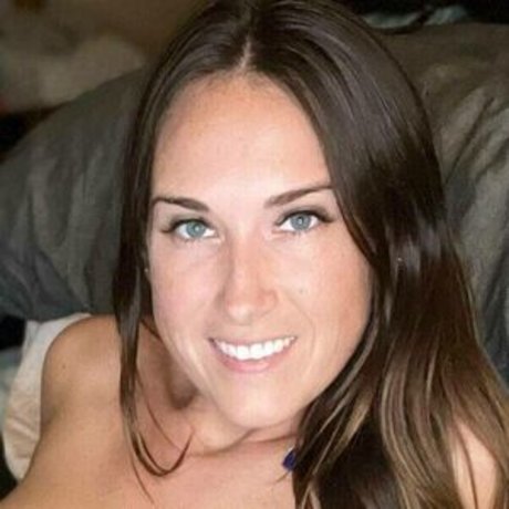 couple onlyfans beautiful img